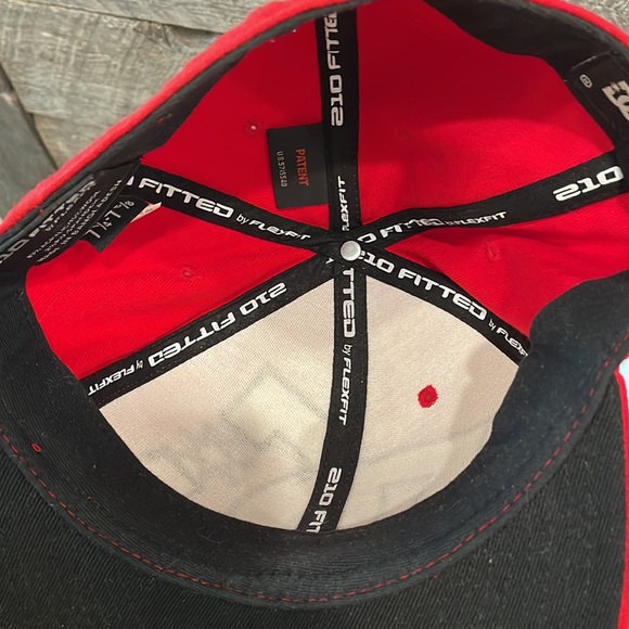 D/C 210 fitted brim hat - Picture 6 of 6